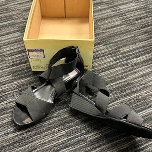 Brand New Black Women's Sandals small wedge
